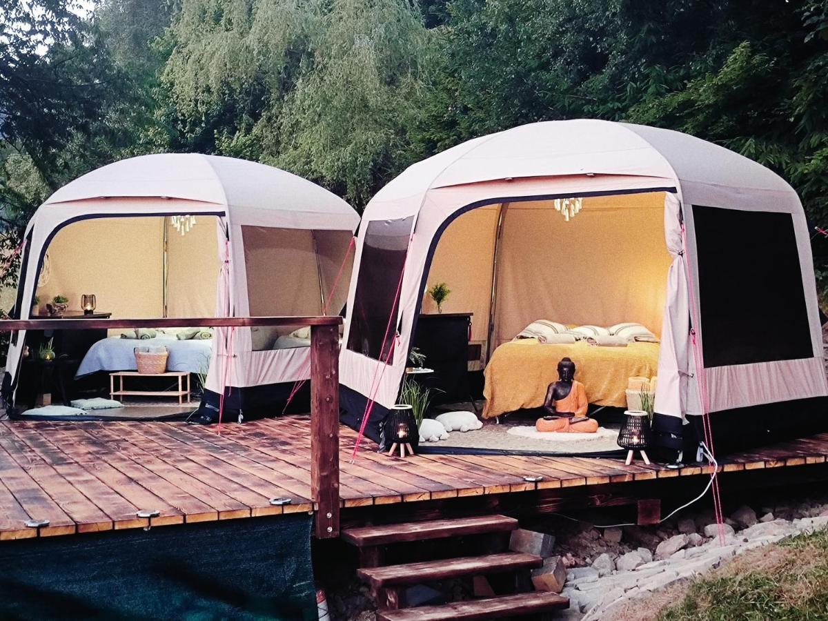Отель Glamping Roznov Рожнов-под-Радгоштем Экстерьер фото